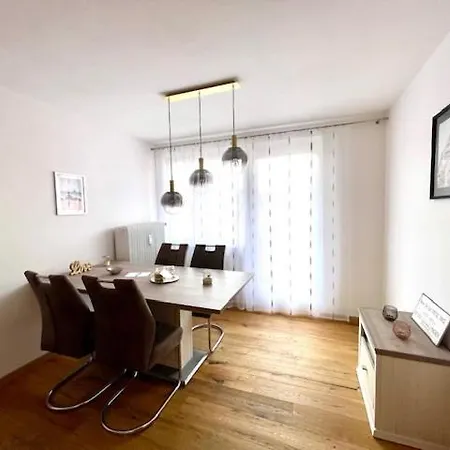 Zentrales Apartament *